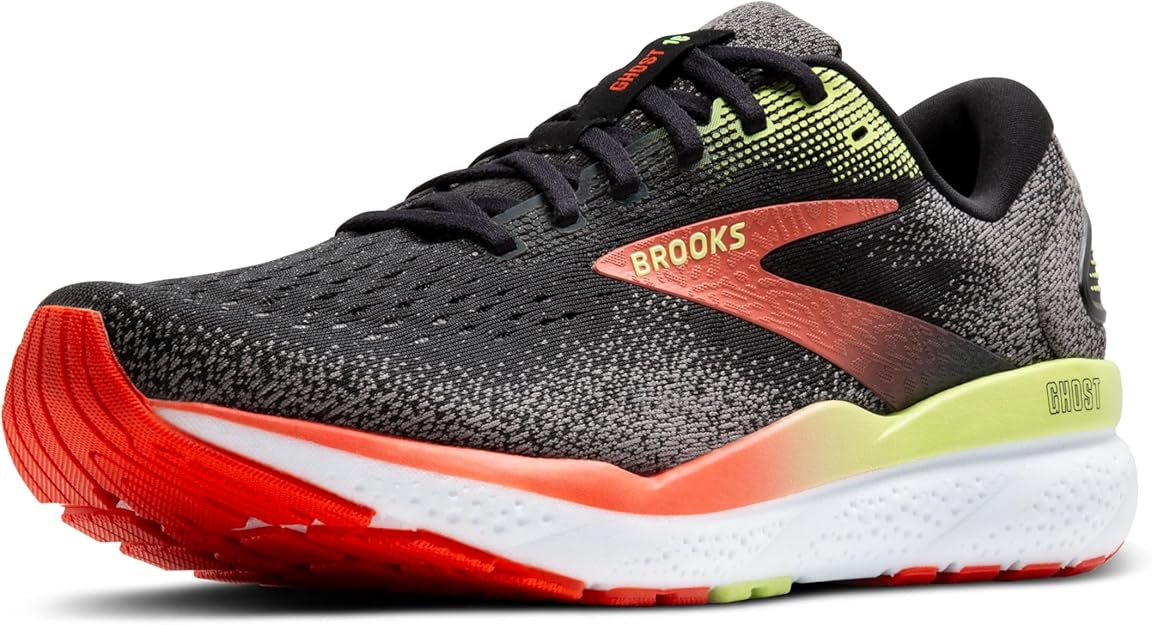 Scarpa da running Brooks Ghost 16 nera e grigia con accenti rossi, gialli e bianchi, dotata di tomaia traspirante e suola ammortizzata.